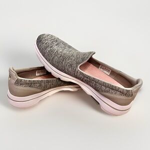 Skechers GOwalk 5 Gray‎ Slip On Comfort Walking Shoes Size 10